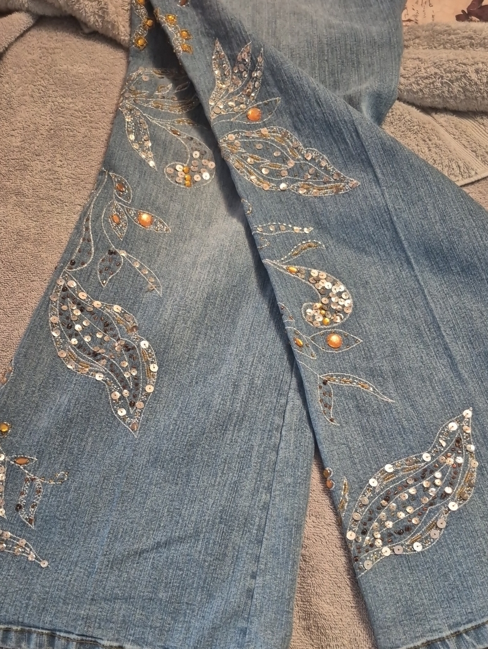 Embellished Light Blue Women's Jeans with Gold Accent - Picture 9 of 10